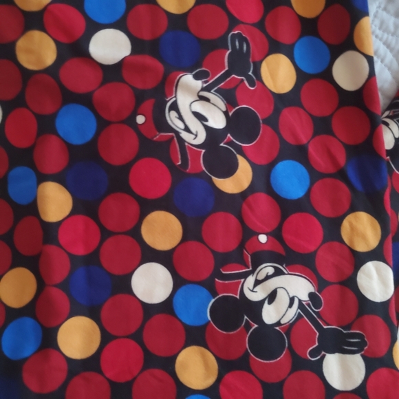 NWT TC DISNEY LULAROE LEGGINGS MICKEY MOUSE - Picture 2 of 5